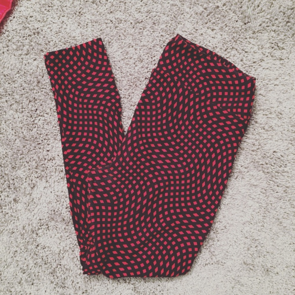 LuLaRoe Leggings • Tall & Curvey •
